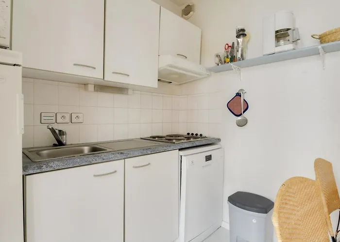 Апартаменты Lumineux 6 Pers., 1er Etage, Balcon, Centre Cauterets, Local Skis, Proche Telecabine - Fr-1-401-109 *